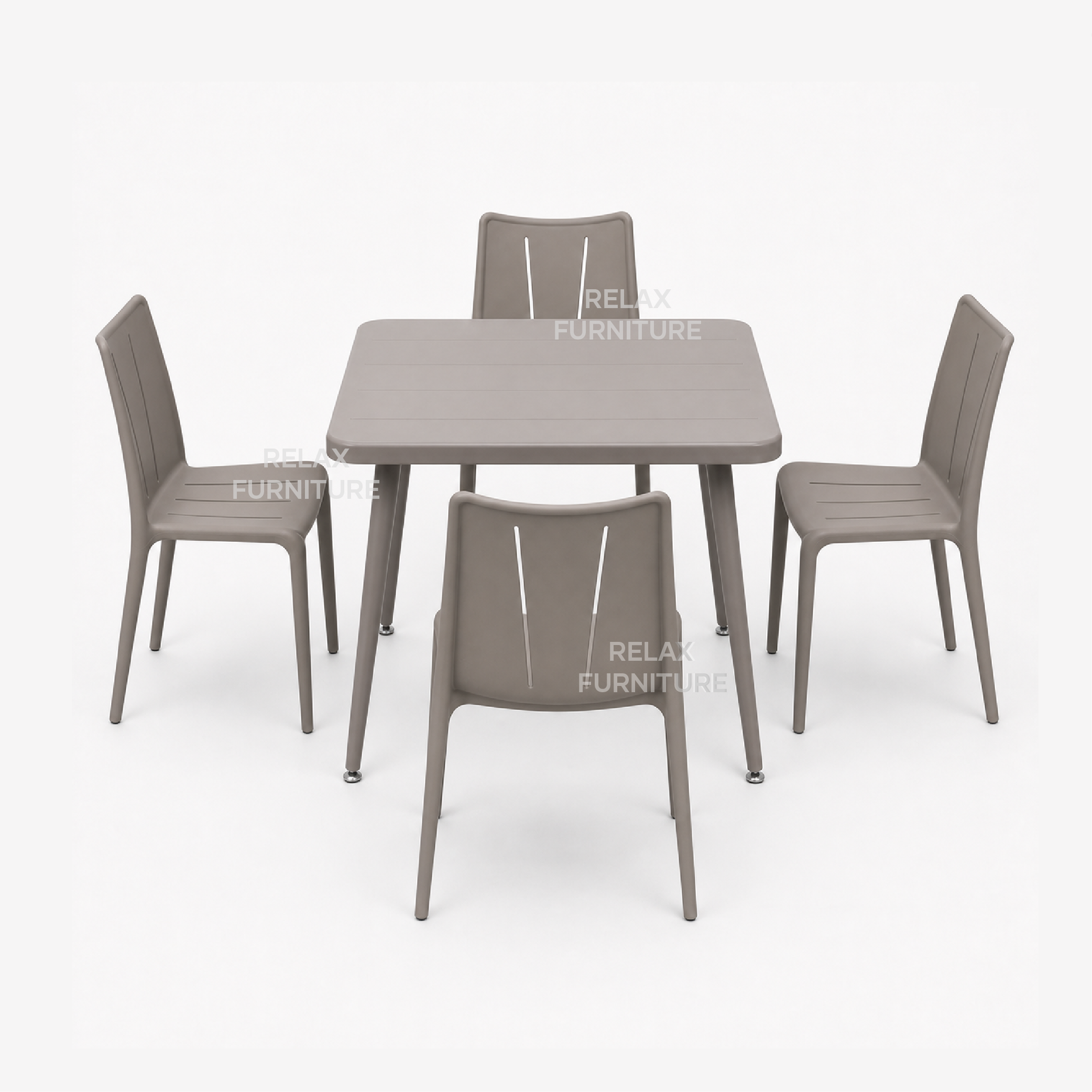 Table + 4 chairs