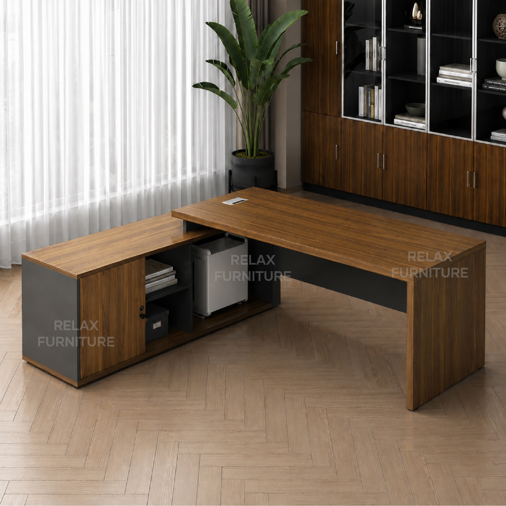 L Shaped - Office table - 163 / 143 cm