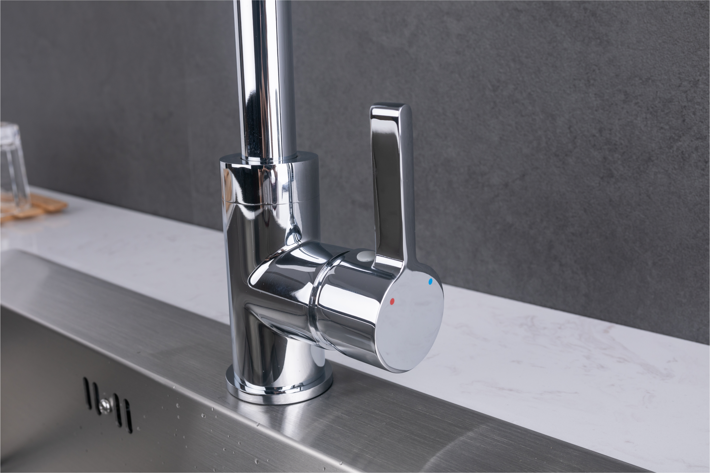 Kitchen tap - Brass - Hot & cold