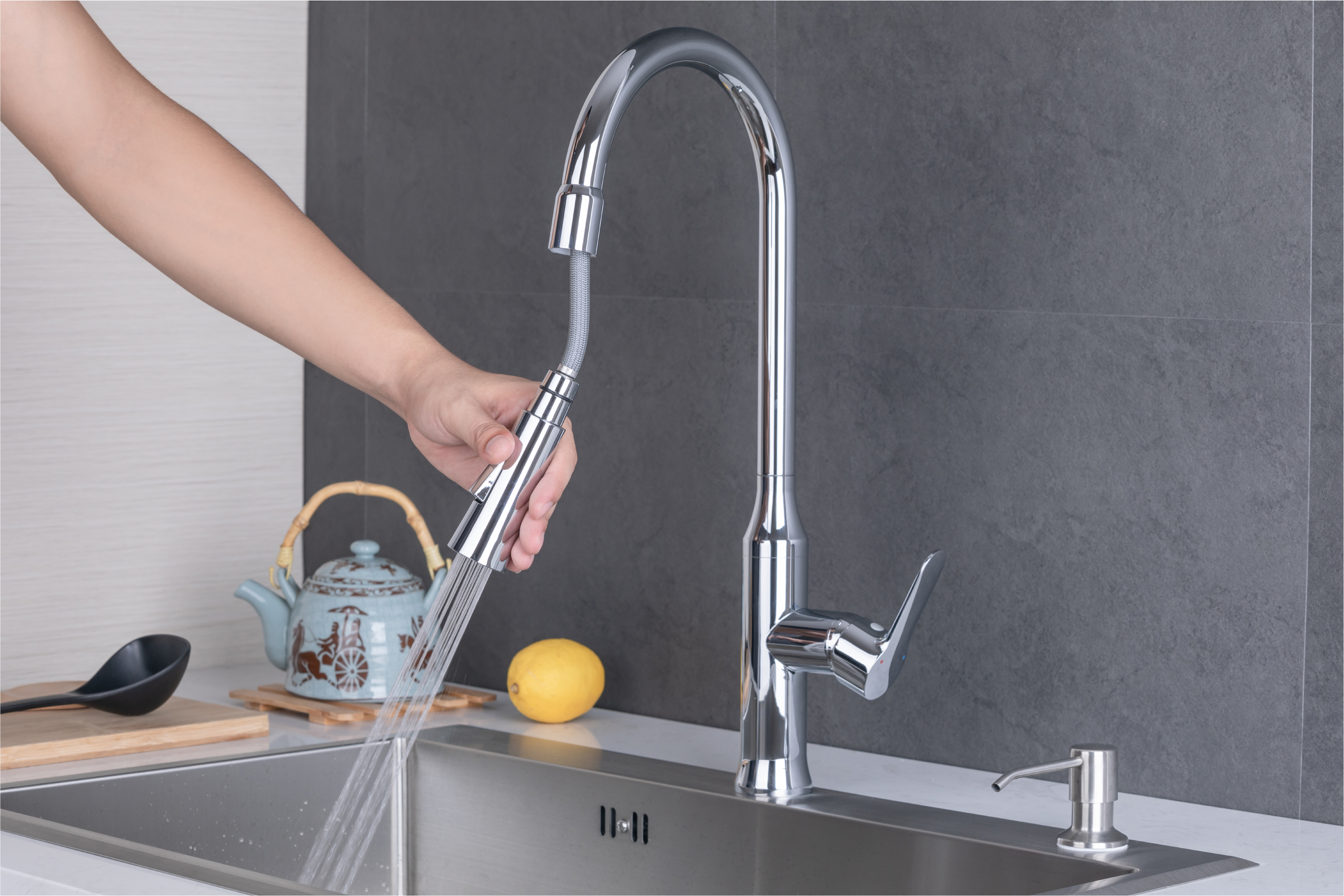 Kitchen tap - Brass - Hot & cold