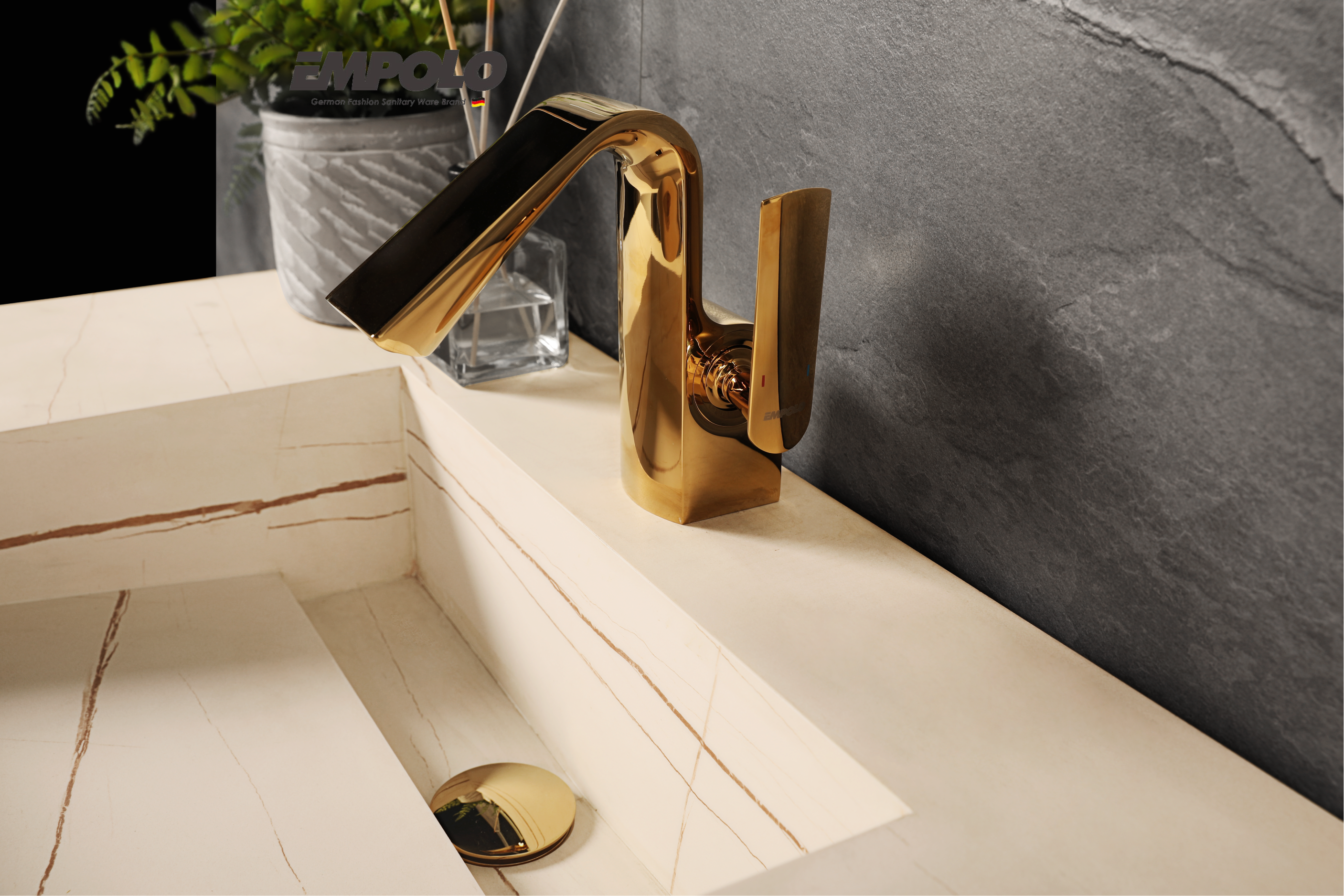 Basin tap - Brass -  Hot & cold