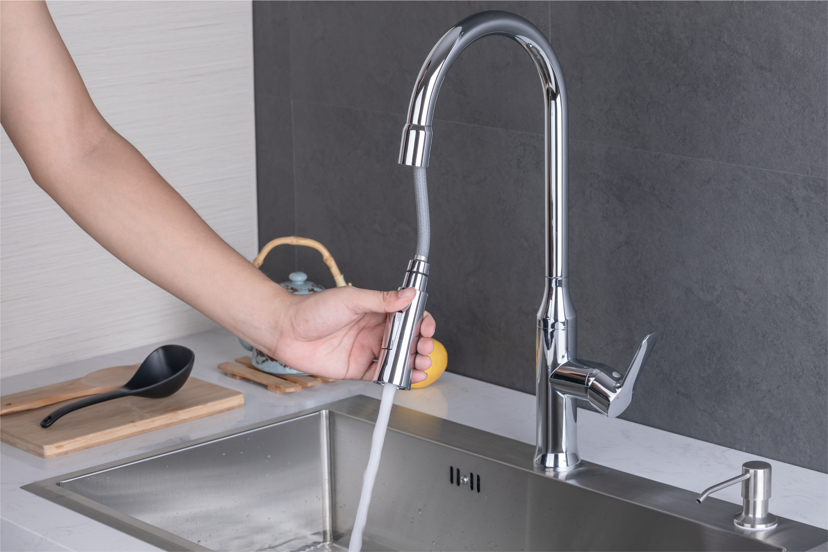 Kitchen tap - Brass - Hot & cold